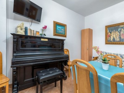 Apartment Apartment in Cres near the Beach - Features photo 30