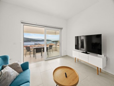 Apartment Enchanting Summer Apartment with Sea View - Features photo 15