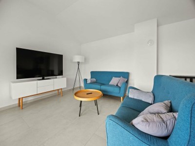 Apartment Enchanting Summer Apartment with Sea View - Features photo 19