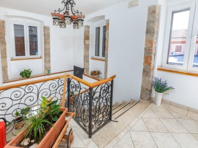 Apartment Apartment in Cres with Sea View and Old Town - Outdoor photo 12