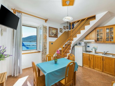 Apartment Apartment in Cres with Sea View and Old Town - Features photo 19