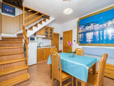 Apartment Apartment in Cres with Sea View and Old Town - Features photo 23