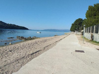 Apartment Apartment in Cres with Sea View and Old Town - Environment photo 33