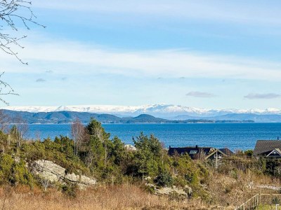 Holiday house 6 person holiday home in KLOKKARVIK - Outdoor photo 15