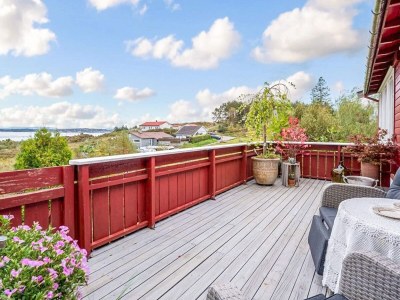 Holiday house 6 person holiday home in KLOKKARVIK - Outdoor photo 16