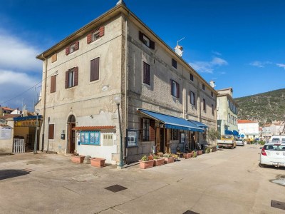 Apartment Apartment in Cres near Old Town & Beach - Outdoor photo 4