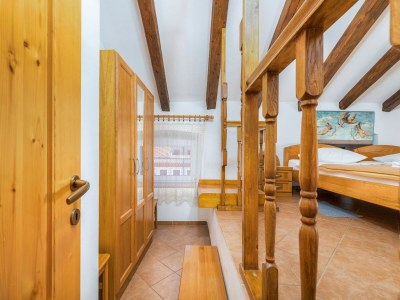 Apartment Apartment in Cres near Old Town & Beach - Features photo 27