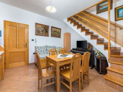 Apartment Apartment in Cres near Old Town & Beach - Features photo 28