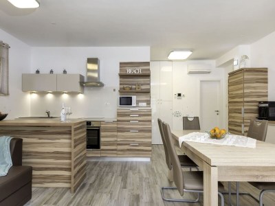 Apartment Apartment in Banjole near Volme Beach - Features photo 9