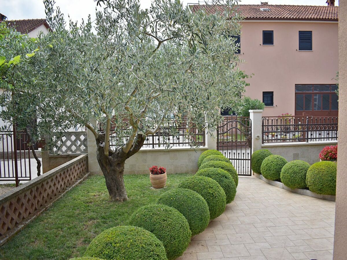 Apartment Wohnung in Pula nahe Hidrobaza Strand - Outdoor photo 5