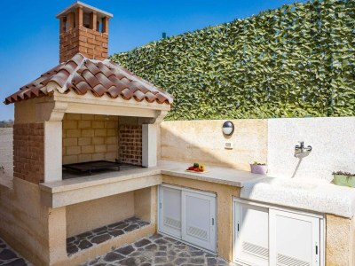 Villa Luxuriöse Villa in Pula mit Pool und Whirlpool - Outdoor photo 16