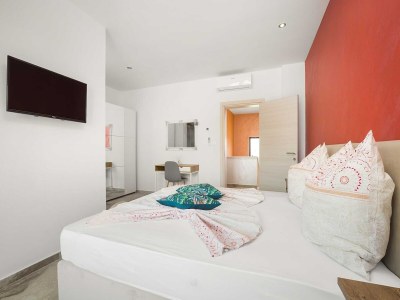 Villa Luxuriöse Villa in Pula mit Pool und Whirlpool - Features photo 36