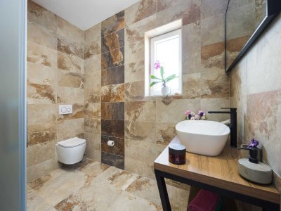 Villa Luxuriöse Villa in Pula mit Pool und Whirlpool - Features photo 47