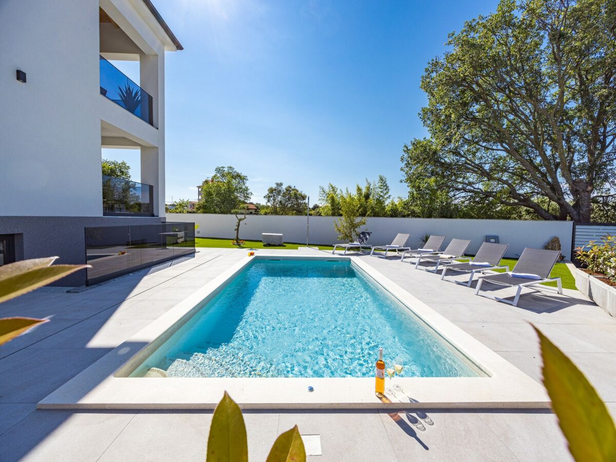 Villa Villa in Štinjan nahe Hidrobaza Strand - Outdoor photo 4