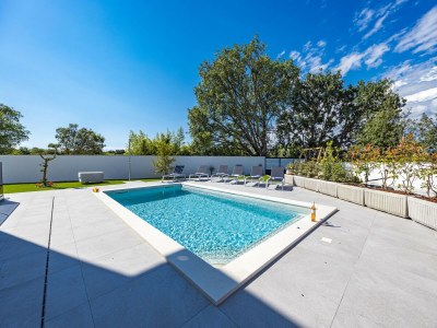 Villa Villa in Štinjan nahe Hidrobaza Strand in Štinjan - Villa