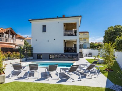 Villa Villa in Štinjan nahe Hidrobaza Strand - Outdoor photo 13