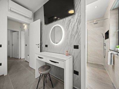 Villa Villa in Štinjan nahe Hidrobaza Strand - Features photo 27