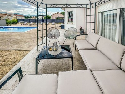 Holiday house Ana with pool und jacuzzi - Outdoor photo 15