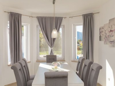 Holiday house Ana with pool und jacuzzi - Features photo 18