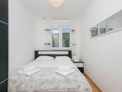 Holiday house Ana with pool und jacuzzi - Features photo 23