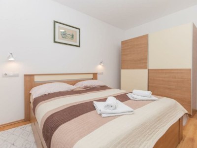 Holiday house Ana with pool und jacuzzi - Features photo 25