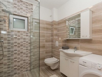 Holiday house Ana with pool und jacuzzi - Features photo 29