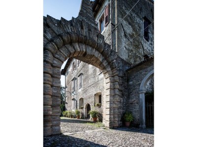 Holiday house "Rambaldo" with garden in castle - Outdoor photo 23