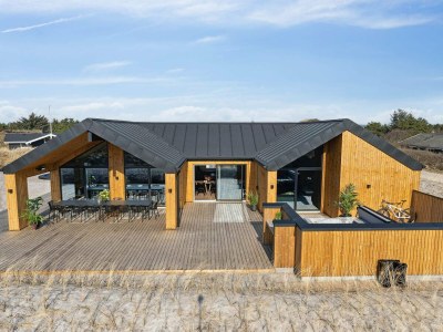 Holiday house 5 star holiday home in Henne Beach - Outdoor photo 6