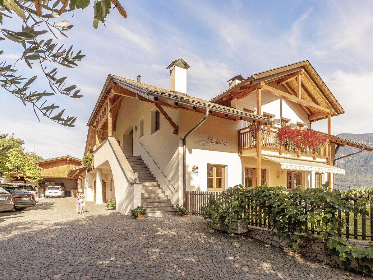 Holiday apartment Weinberg im Lindenhof - Outdoor photo 3