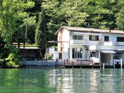 Chalet Direct on Lugano Lake: Take a Swim from your Villa - Outdoor photo 11