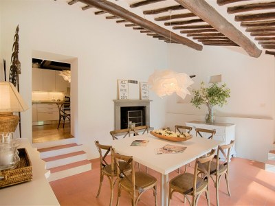 Villa Luxury Villa in Chianti with Winery up to 8 Guests - Features photo 12