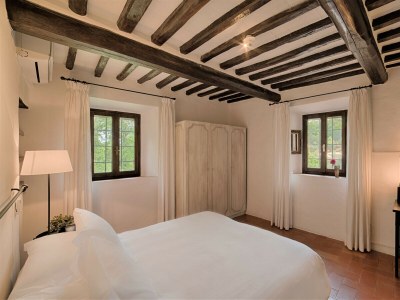 Villa Luxury Villa in Chianti with Winery up to 8 Guests - Features photo 13