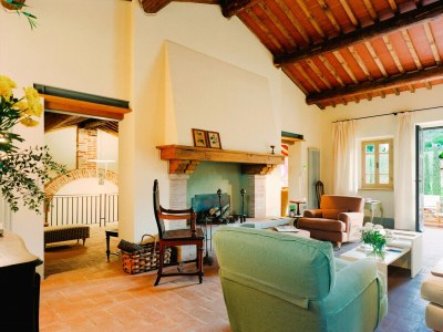 Villa Villa Olivo in most Exclusive Borgo in Tuscany - Environment photo 43