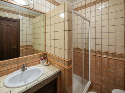 Holiday house Holiday home in Benagil with communal pool - Features photo 13