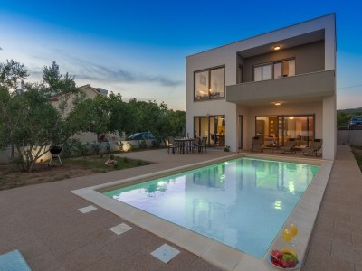 Villa Villa in Turanj mit Meerblick - Outdoor photo 7