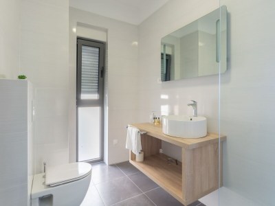 Villa Villa in Turanj mit Meerblick - Features photo 20