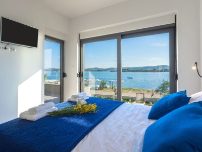 Villa Villa in Turanj mit Meerblick - Features photo 30