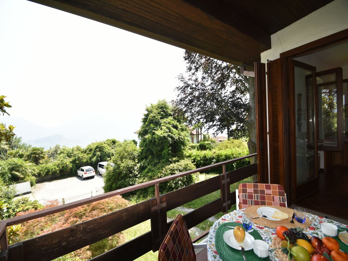 Holiday house Villa in Ghiffa with Lake Maggiore Views - Outdoor photo 2