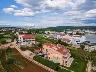 Apartment Apartments Villa Karolina - Outdoor photo 2