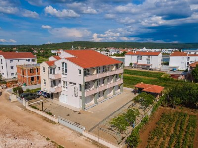 Apartment Apartments Villa Karolina - Outdoor photo 4