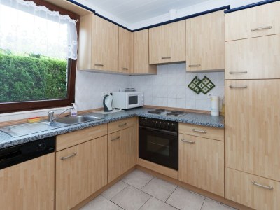 Holiday house Ruhiger Bungalow am Hennesee mit Terrasse - Features photo 12