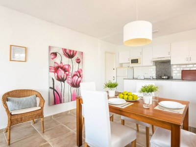 Apartment Apartamento Els Pins - Features photo 9