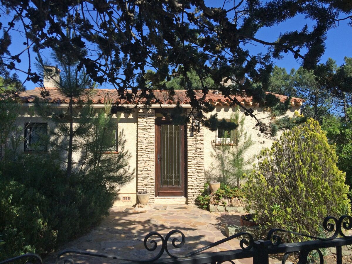 Holiday house Holiday Home in Fréjus with Pool & Tennis - Outdoor photo 3