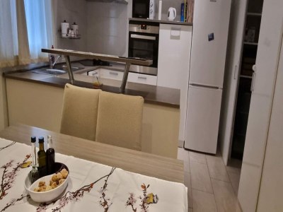 Apartment Spacious apartment in Kastel Novi - Features photo 11