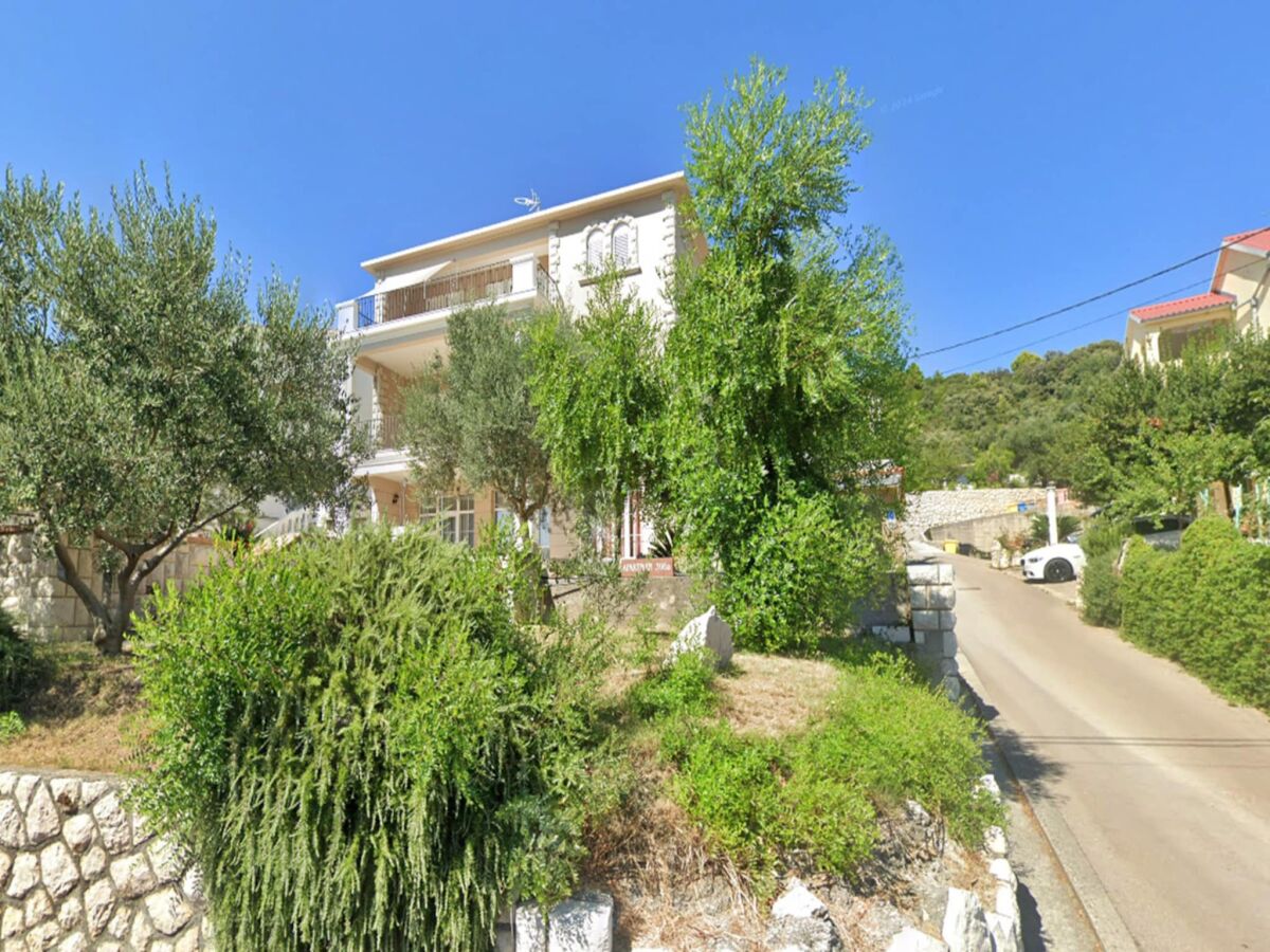 Apartment Seaside Family Apartment in Kampor - Outdoor photo 2