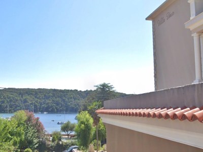 Apartment Seaside Family Apartment in Kampor - Outdoor photo 3