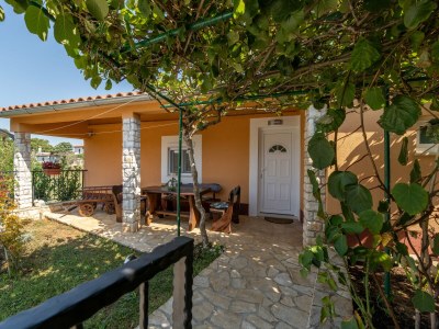 Holiday house 2 stone Houses, Iva - Outdoor photo 8