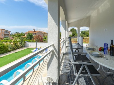 Villa Entspannende Villa in der Nähe von Porec mit Pool in Nova Vas - Villa