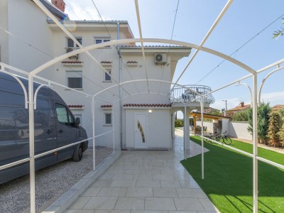 Villa Entspannende Villa in der Nähe von Porec mit Pool - Outdoor photo 9