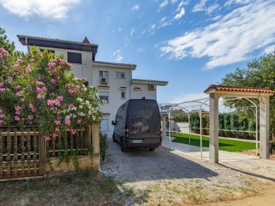 Villa Entspannende Villa in der Nähe von Porec mit Pool - Outdoor photo 10